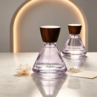 Botol Parfum Segitiga Warna Kustom Desain Baru 50ml 100ml Botol Parfum Kaca Kosong Transparan dengan Tutup