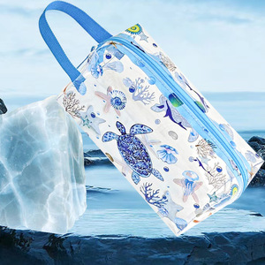 Handheld Large Capacity <b>Makeup</b> <b>Bag</b> Women's Beach <b>Travel</b> <b>Bag</b> Waterproof Zipper Closure PVC Transparent Gift <b>Bag</b> with Print - Product Image 6