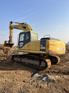 Excavatrice PC200-7 Super Komatsu 20 tonnes chenillées en bon état Excavatrice d'occasion à bas prix à vendre au Japon Komatsu PC200 - Product Image 3