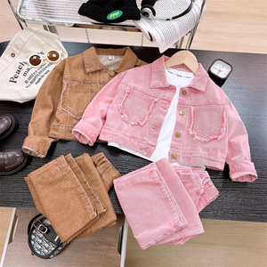 Nouvel ensemble de vêtements pour bébé fille printemps-été 2026 : Veste en jean tendance et pantalon large – Ensemble deux pièces - Product Image 2