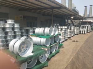 Llantas de coche de lujo 2-P Llantas de rueda de aleación forjada Ruedas de aluminio pulido de plato profundo dorado cromado de 18-26 pulgadas para coches de lujo - Product Image 4