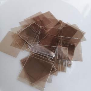 Feuille de <span class=keywords><strong>mica</strong></span> mince transparente à haute température de taille personnalisable <span class=keywords><strong>plaque</strong></span> de <span class=keywords><strong>mica</strong></span> naturelle transparente pour l'isolation électrique des <span class=keywords><strong>micro</strong></span>-<span class=keywords><strong>ondes</strong></span> - Product Image 1