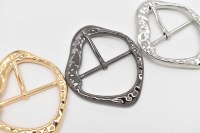 Boucle personnalisée à la mode Plaque de marque Boucle de vêtement 42mm Accessoires d'habillement en alliage de zinc