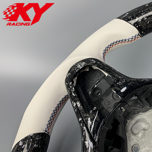 Volante personalizado de fibra de carbono forjada con cuero blanco para BMW G20 G22 G28 G30 G31 G32 G42 G80 G82 G87 M340i M8 X3 X5 - Product Image 2