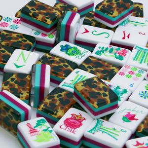 Juego de Mahjong Americano Personalizado de 4 Capas y 160 Piezas Acrílicas, Mesa de Entretenimiento con Diseño de Tortuga, Fichas de Mahjong Americano - Product Image 1