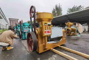 GX YZYX140WK معصرة زيت الفول السوداني بدرجة حرارة تلقائية سعة 10 طن/يوم لإنتاج فول الصويا والكانولا مع مدفأة - Product Image 3