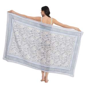 ผ้าซิ่นพิมพ์ลายมือแบบแฮนด์บล็อก สีฟ้าแซฟไฟร์และสีแชมเบรย์ สำหรับผู้หญิง ผ้าคลุมบิกินี่น้ำหนักเบา เหมาะสำหรับใส่ในช่วงฤดูร้อนและรีสอร์ท - Product Image 1