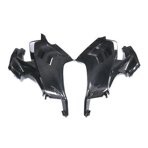 Paneles Laterales de Fibra de Carbono para Ducati Panigale V4 / V4S / V4R 2021-2025 - Product Image 1