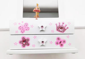 Boîte à musique en bois personnalisée pour filles, avec cadenas et clé, style princesse blanche de luxe, cadeau pour enfants, ballerine, boîte à bijoux musicale - Product Image 5