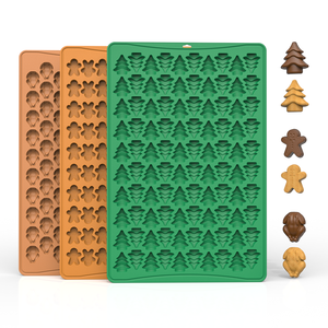 Moules en silicone faciles à nettoyer pour la pâtisserie : Moules à chocolat en forme de dinde, bonhomme en pain d'épices et sapin de Noël pour Thanksgiving et Noël - Product Image 1
