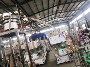 آلة ختم زجاجات الويسكي والفودكا الكهربائية الأوتوماتيكية مع نظام تغطية بالناقل - Product Image 5