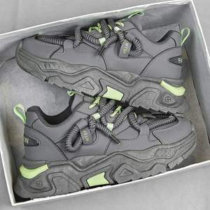 Zapatos Antideslizantes de Invierno y Primavera con Suela Gruesa y Forro de Malla Impermeable, Cierre con Cordones, Color Sólido, Aumentan la Estatura - Product Image 6