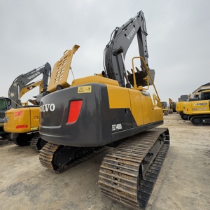 Excavatrice sur chenilles Volvo EC140DL d'occasion, 14 tonnes, bon état, faible nombre d'heures de travail - Product Image 1