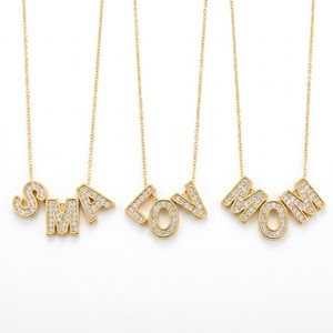 Collana Personalizzata con Iniziale per Donne, Ciondolo a Lettera in Ottone Placcato Oro 18K - Product Image 2