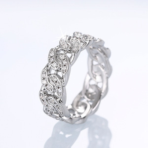 Anello Minimalista di Design per Donne, Elegante Gioiello da Dito alla Moda - Product Image 1