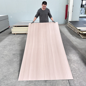 Pannello in Fibra di Bambù Carbonizzato con Impiallacciatura in Legno Burlywood 1220*5*2440mm, Pannello WPC con Venatura del Legno per Pareti e Soffitti Interni - Product Image 3