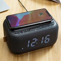 Draadloze oplader voor telefoon Powerbank Digitale wekker FM-huisradio's Ingebouwde draagbare mini draadloze Bluetooth-luidspreker Fm
