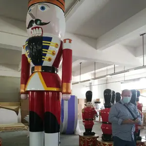 Estatua de Cascanueces de Navidad para exteriores, adornos de Año Nuevo, soldado de resina, imagen Real