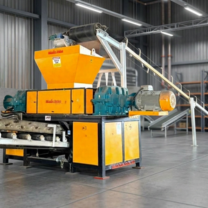 Broyeur de déchets plastiques de qualité supérieure, machine à double arbre semi-automatique électrique, capacité de 5000+ kg/h, machine de broyage de plastiques - Product Image 1