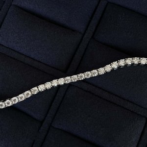 <span class=keywords><strong>Bracciale</strong></span> Tennis <span class=keywords><strong>con</strong></span> <span class=keywords><strong>Diamanti</strong></span> Sintetici Certificati IGI, Taglio Rotondo DEF VVS 2~5mm, in Oro 14K/10K per Gioielleria all'Ingrosso - Product Image 4