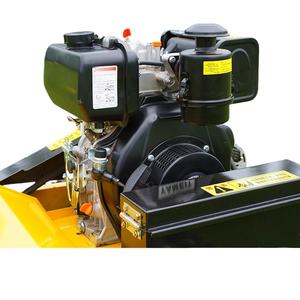 ยูนชิงเทค เครื่องตัดหญ้าแบบสายพานยางสำหรับทุกสภาพพื้นผิว ควบคุมระยะไกล ไม่กลัวก้อนหิน - Product Image 2