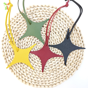 YY PU <span class=keywords><strong>cuir</strong></span> breloques étoile dames sac pendentif mignon étoile breloque ornements cadeau pour femmes maman multicolore chanceux pendentif sac porte-clés - Product Image 1