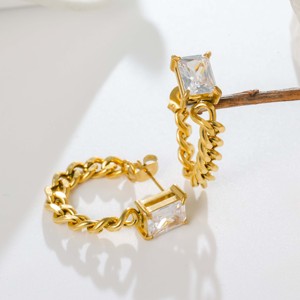 1 Par de Aretes Cuadrados de Acero Inoxidable con Baño de Oro de 18K y Circonita - Diseño Asimétrico, Modernos y Versátiles para Fiestas - Product Image 3
