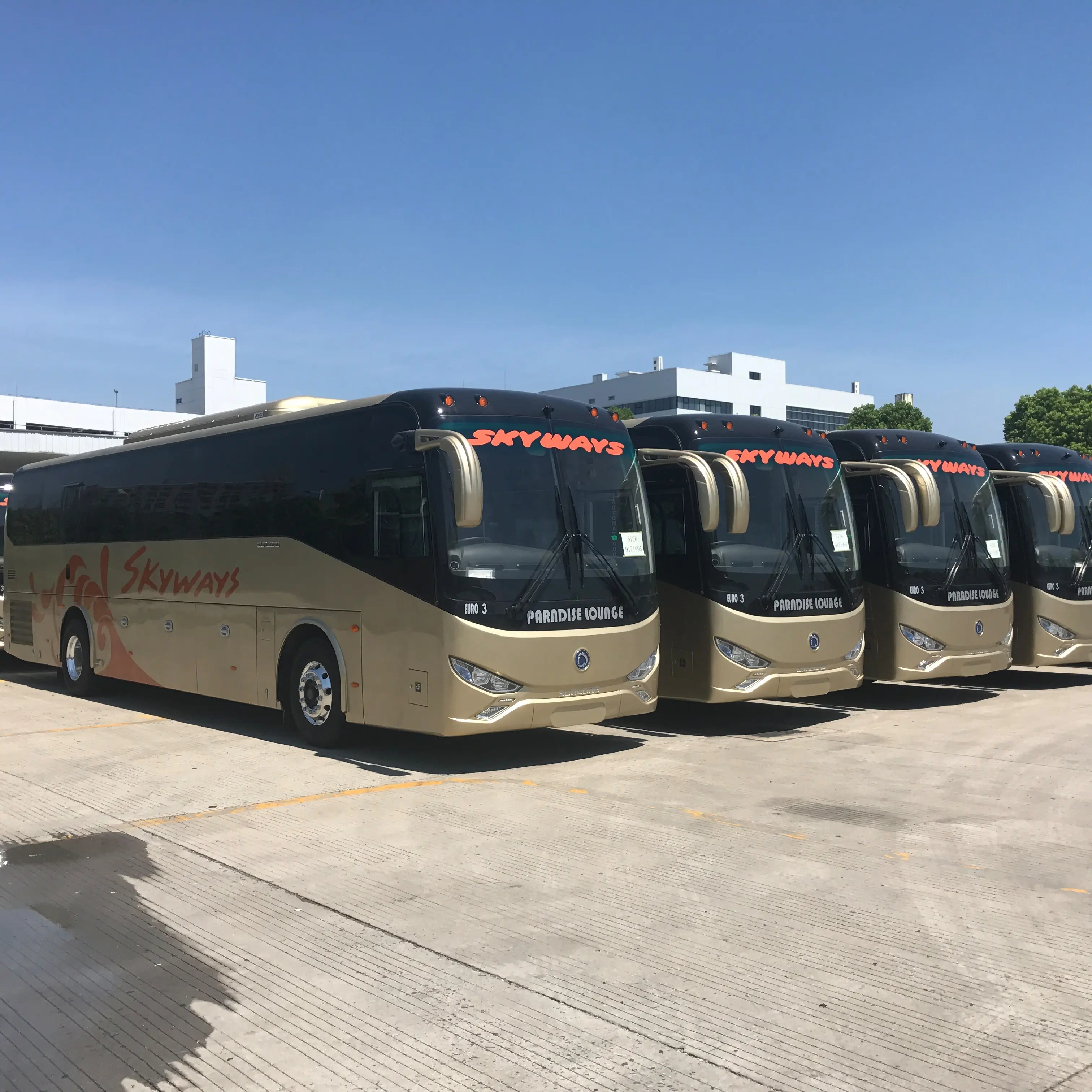 Autobús de lujo de 55 asientos, autobús de larga distancia, 12 metros de mano derecha