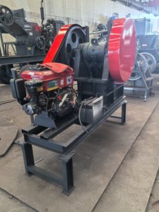 XL PE250 400 Kleiner Backenbrecher AC-Motor Stahlkonstruktion 20t/h Kapazität Hochwertige Wahl für Granit- und Basaltzerkleinerung - Product Image 1
