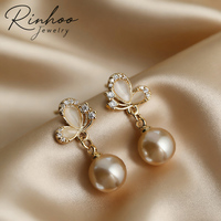 Boucles d'oreilles pendantes RINHOO tendance, ailes de papillon, imitation perle champagne, strass exquis, bijoux mignons pour soirée
