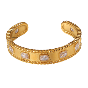 กำไลข้อมือเด็กทรงสี่เหลี่ยมประดับเพชรซิร์คอน สไตล์วินเทจ ชุบทอง 18K บนสแตนเลสสตีล 316L เหมาะสำหรับเป็นของขวัญวันครบรอบ - Product Image 1