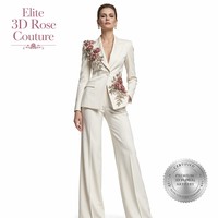 Ensemble tailleur deux pièces pour femme, blazer brodé de roses 3D et pantalon large, élégant et formel, blanc ivoire, sur mesure, luxe, été