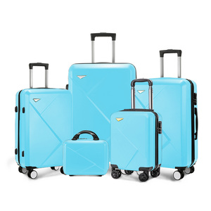 Vente en Gros Ensemble Familial Tendance 5 Pièces – Valise Cabine 14 Pouces et Ensemble <span class=keywords><strong>de</strong></span> <span class=keywords><strong>3</strong></span> <span class=keywords><strong>Valises</strong></span> 20, 24, 28 Pouces Style Classique - Product Image 4