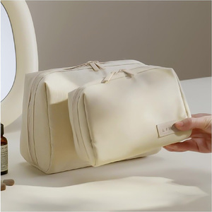 Wholesale Green Recycled Shandong Silk Cosmetic Bags with Odor Free Material for Large Capacity <b>Makeup</b> and Skincare Storage Bag - Product Image 6