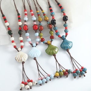 Женское колье с керамическими бусинами - Product Image 2