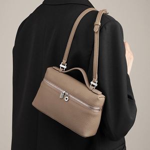 Sac à main pour femme en cuir PU 2025, petite taille, design classique en forme de croissant avec bandoulière tressée, grande capacité - Product Image 3