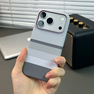 Coque de téléphone ultra-fine givrée effet fibre de carbone antichoc pour iPhone 17 12 13 Pro Max 14 15 16 Plus 17 Air - Product Image 6