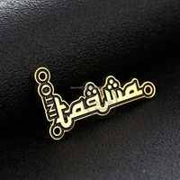 Broches de luxe personnalisées pour femmes en alliage de zinc avec strass, bijoux fantaisie, épingle de sûreté de créateur avec nom en lettres or et argent