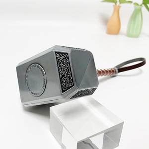 Vente en gros 1:<span class=keywords><strong>2</strong></span> 20cm Marteau de <span class=keywords><strong>Thor</strong></span> en métal de haute qualité Porte-clés Vente en gros personnalisée Avengers <span class=keywords><strong>Marvel</strong></span> Alliage de zinc - Product Image 4
