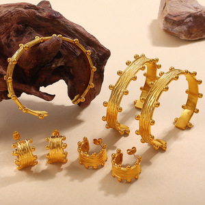 Fashion Jewelry <b>Set</b> Stainless Steel 18K Gold Plated Ball Design Women's Party Earrings <b>Bracelet</b> <b>Set</b> - Product Image 1