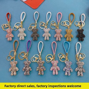 Ciondolo portachiavi a forma di orso violento con strass, stile influencer, con telecomando per auto, cordino a catena, accessorio personalizzato per borsa di coppia, modello 002 - Product Image 4