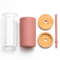 Gobelets en verre transparent de 20 oz avec logo personnalisé, couvercles en bambou et pailles, manchon en silicone pour café glacé et eau potable