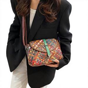 Nouveau Sac Bandoulière Carré Femme Vintage Tendance en PU Tressé avec Fermeture Éclair, Résistant à l'Usure, à Sangle Unique, pour Toutes les Saisons - Product Image 1