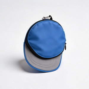 Llavero con Forma de Gorra de Béisbol Mini, Logotipo Bordado Personalizado, Bolsa de Almacenamiento Portátil para AirPods y Monedas - Product Image 6