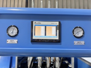 Macchina di soffiatore di plastica completa di alta qualità per piccole imprese quattro cavità semi-automatica - Product Image 2