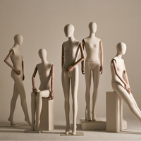 Hochwertige Weibliche Ganzkörper-Stoffbezogene Schneiderpuppe |   Mehrteilige Fiberglas-Figur in Stehender Pose