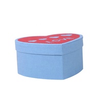 Bonbons de luxe en forme de coeur Prix raisonnable Pastel dur pour cadeau de mariage Logo personnalisé Diverses spécifications Boîte en papier