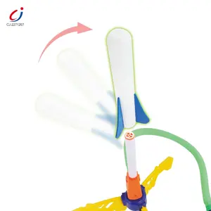 Çocuk açık spor pedalı hava basıncı Stomp uçan köpük aydınlık oyuncak roketatar çocuklar için