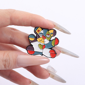 Abstrakte Kunstwerke Gemälde Katze Hund Brosche Emaille Pins Bunte geometrische Bär Blume Broschen Revers Abzeichen Schmuck Großhandel - Product Image 4