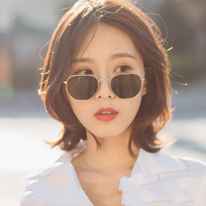 JET 7006 Harajuku Einzigartige Unregelmäßige Sonnenbrille Modische Metallbrille für Männer und Frauen im Künstlerischen Stil mit UV400-Schutz - Product Image 3